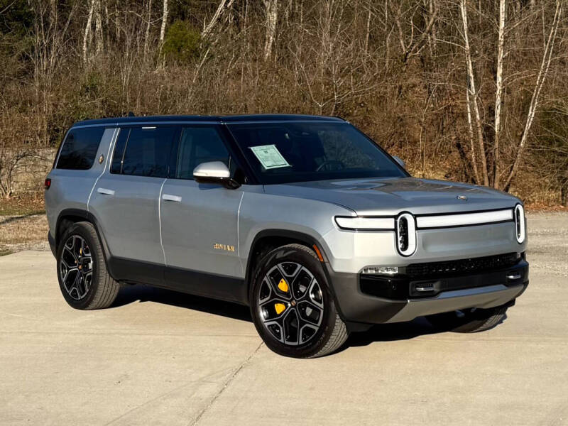 2023 Rivian R1S Adventure