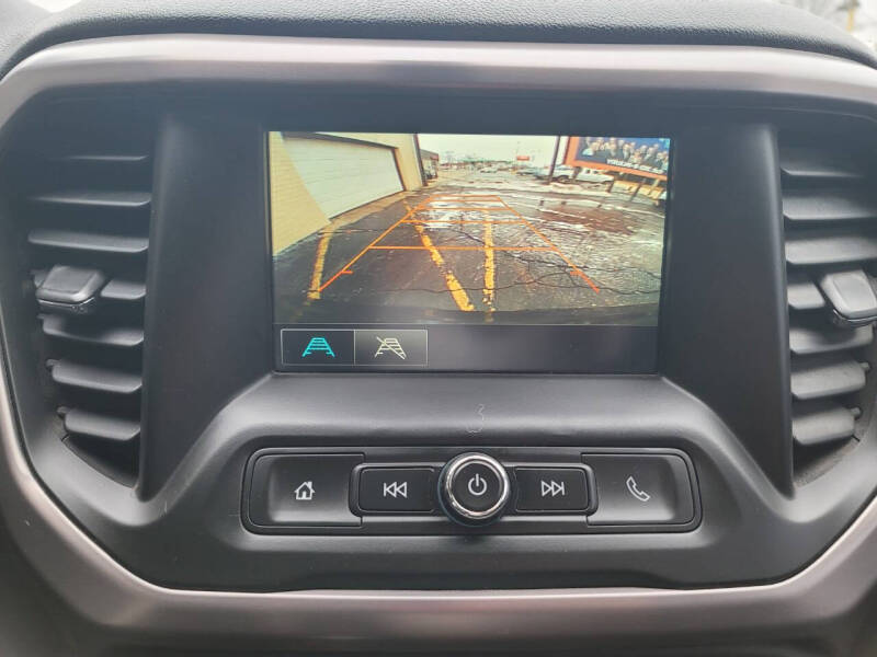 2017 GMC Acadia SLE-2