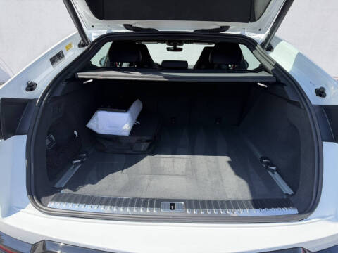 2025 Lamborghini Urus SE