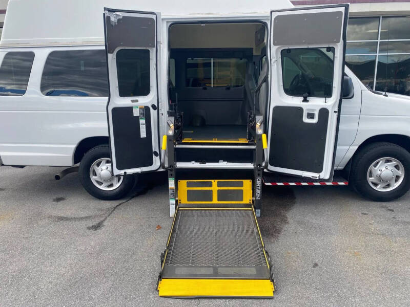 2012 Ford E-Series E-350 SD