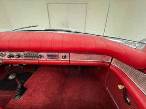 1957 Ford Thunderbird