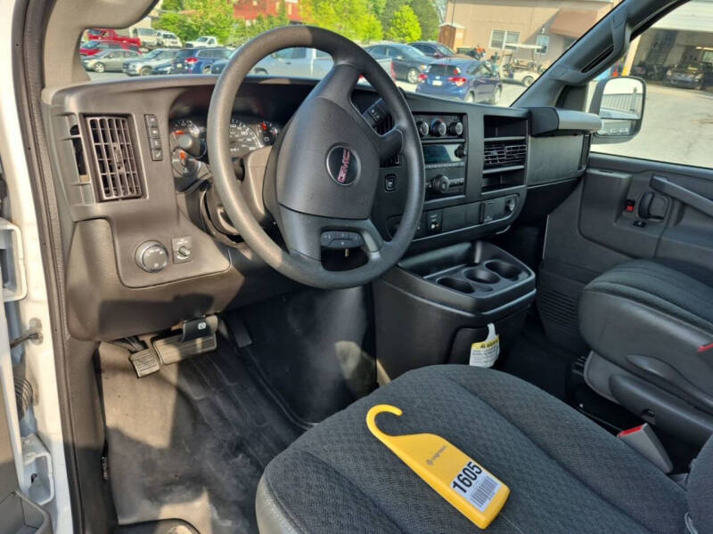 2024 GMC Savana 2500