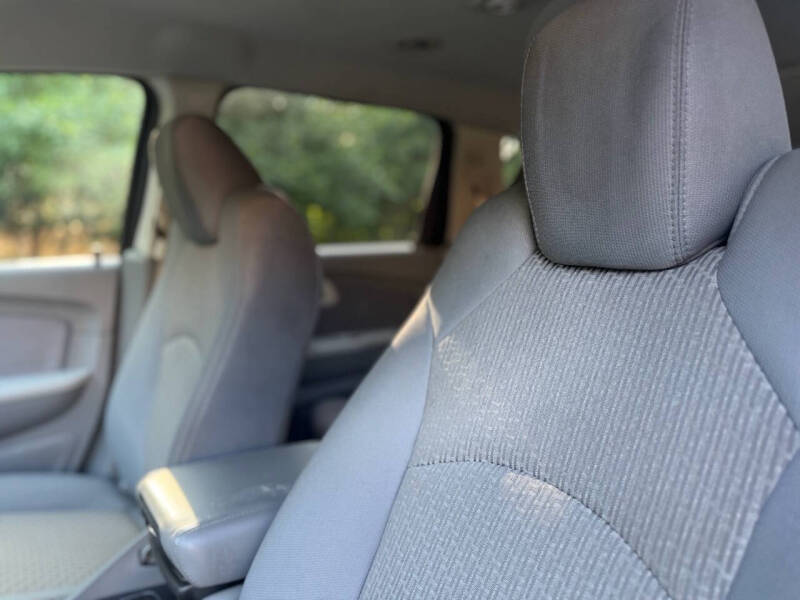 2012 Chevrolet Traverse LS