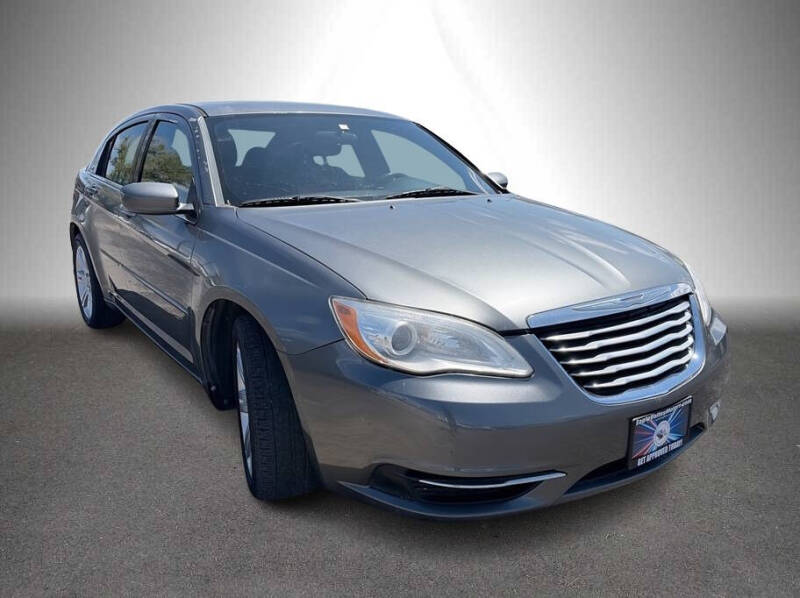 2013 Chrysler 200 Touring