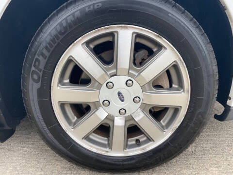 2008 Ford Taurus SEL