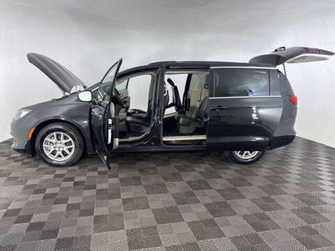 2021 Chrysler Voyager LXi