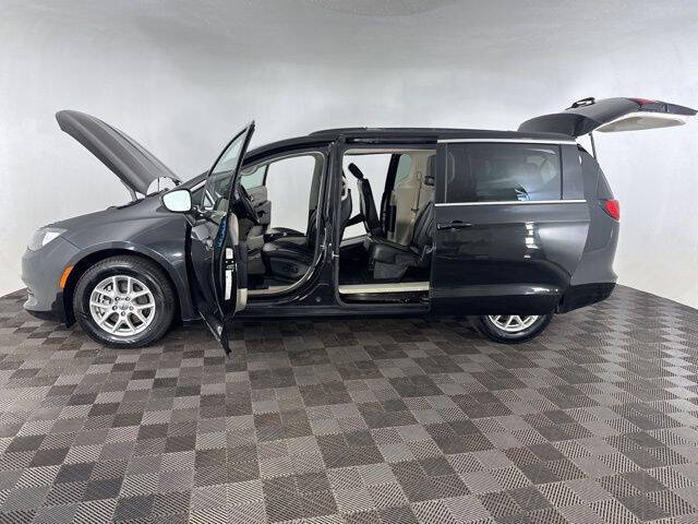 2021 Chrysler Voyager LXi