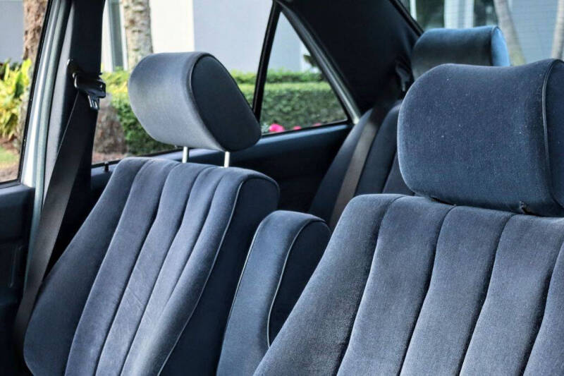 1986 Mercedes-Benz 190-Class