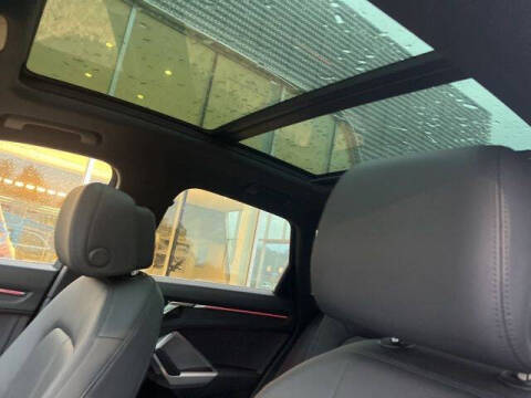 2023 Audi Q3 quattro S line Prem Plus 45 TFSI