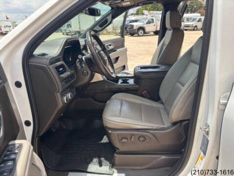2022 GMC Yukon XL SLT