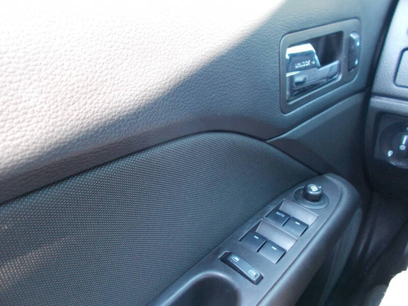 2012 Ford Fusion SE