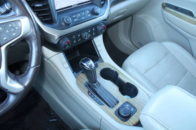 2019 GMC Acadia Denali