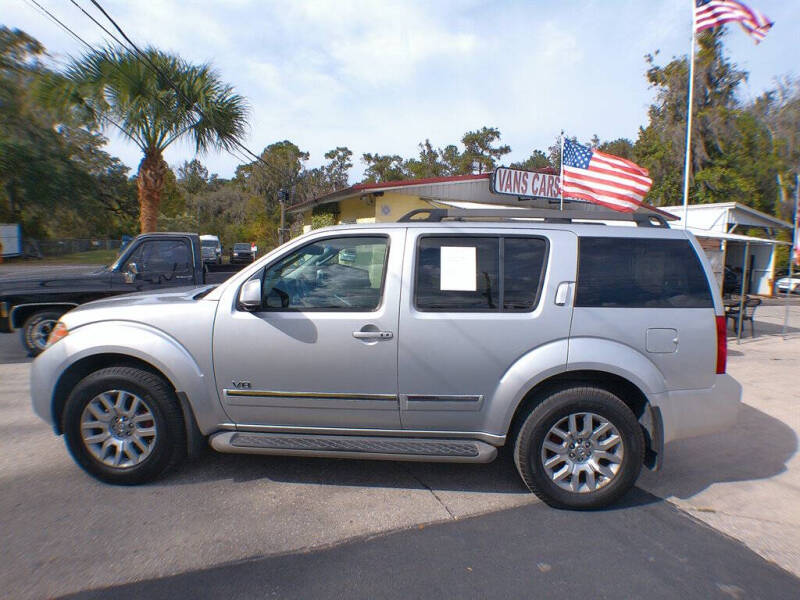 2008 Nissan Pathfinder LE V8