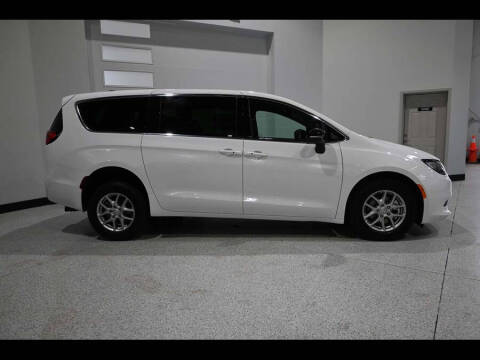 2026 Chrysler Voyager LX