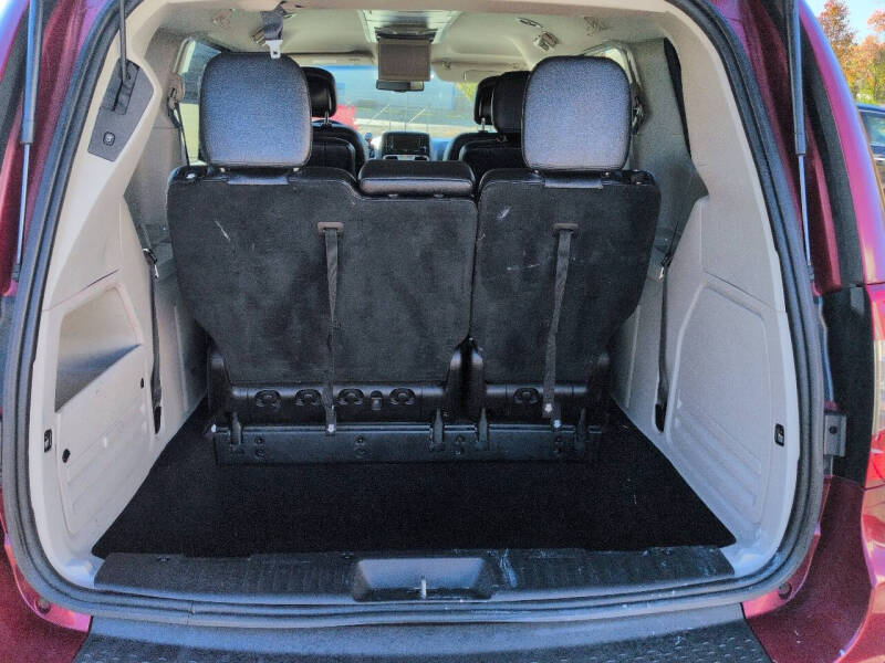 2016 Chrysler Town and Country Touring