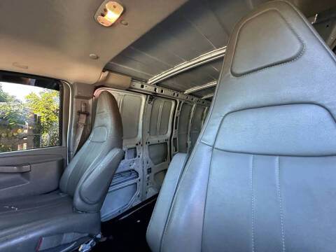 2020 Chevrolet Express 2500