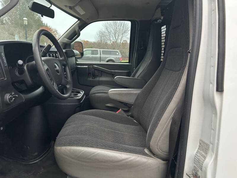 2019 GMC Savana 2500