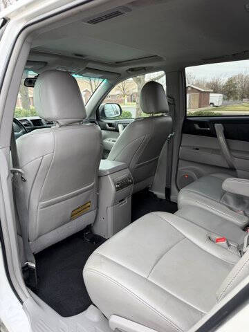 2012 Toyota Highlander SE