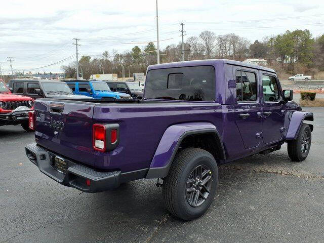 2026 Jeep Gladiator Sport S