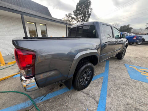 2023 Toyota Tacoma SR