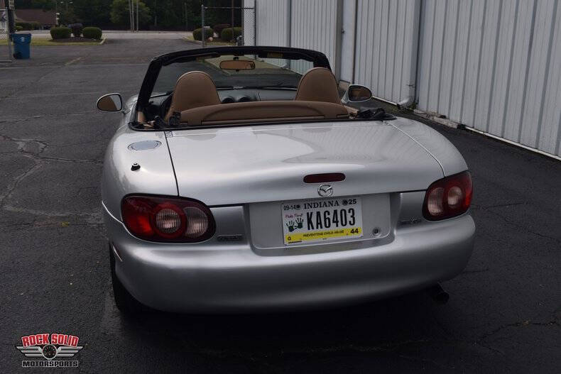 2002 Mazda MX-5 Miata