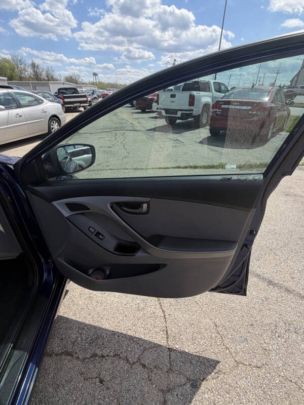 2014 Hyundai Elantra SE