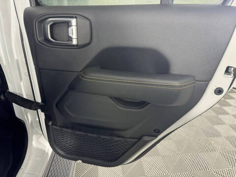 2025 Jeep Gladiator High Tide