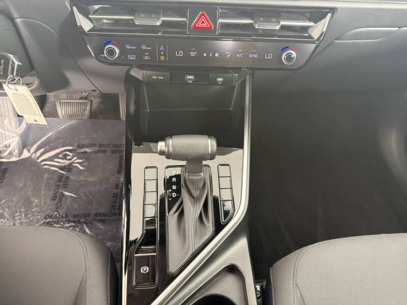 2026 Kia Niro LX