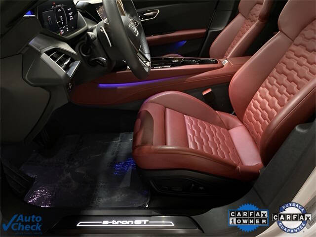 2024 Audi e-tron GT quattro Prestige