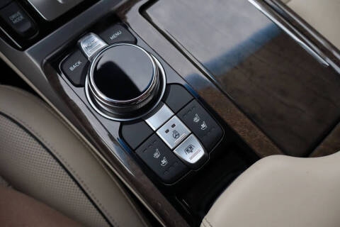 2019 Genesis G90