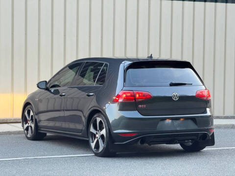 2017 Volkswagen Golf GTI