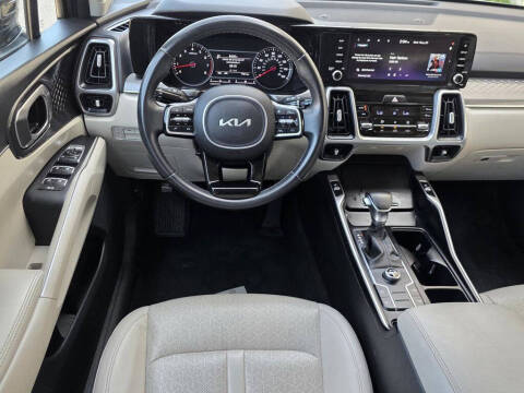 2023 Kia Sorento S
