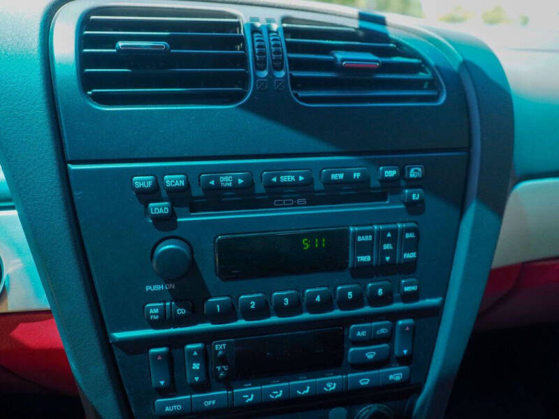 2002 Ford Thunderbird Deluxe
