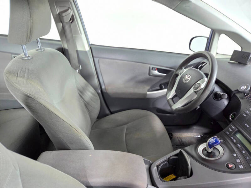 2010 Toyota Prius II