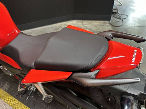 2015 Honda CB300F