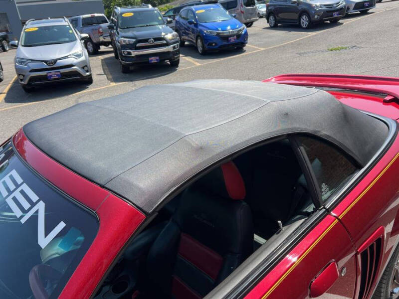 2004 Ford Mustang GT Deluxe