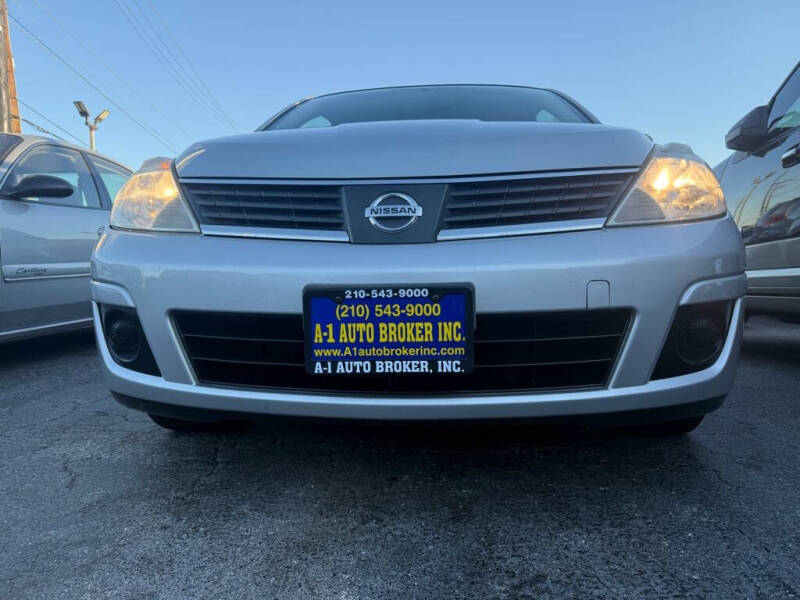 2009 Nissan Versa 1.8 S