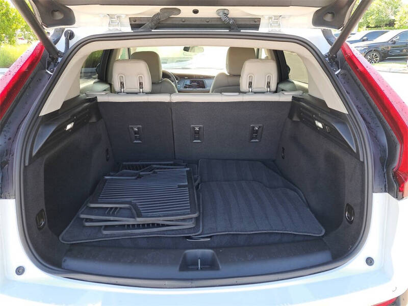 2022 Cadillac XT4 Luxury