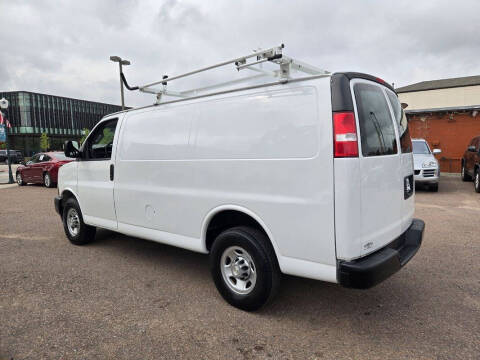 2021 Chevrolet Express 2500