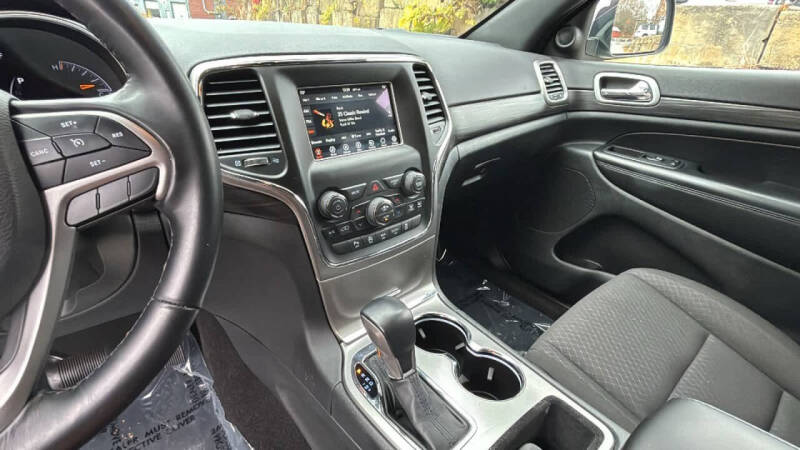 2021 Jeep Grand Cherokee Laredo E