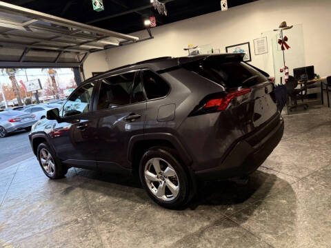 2021 Toyota RAV4 Hybrid XLE Premium