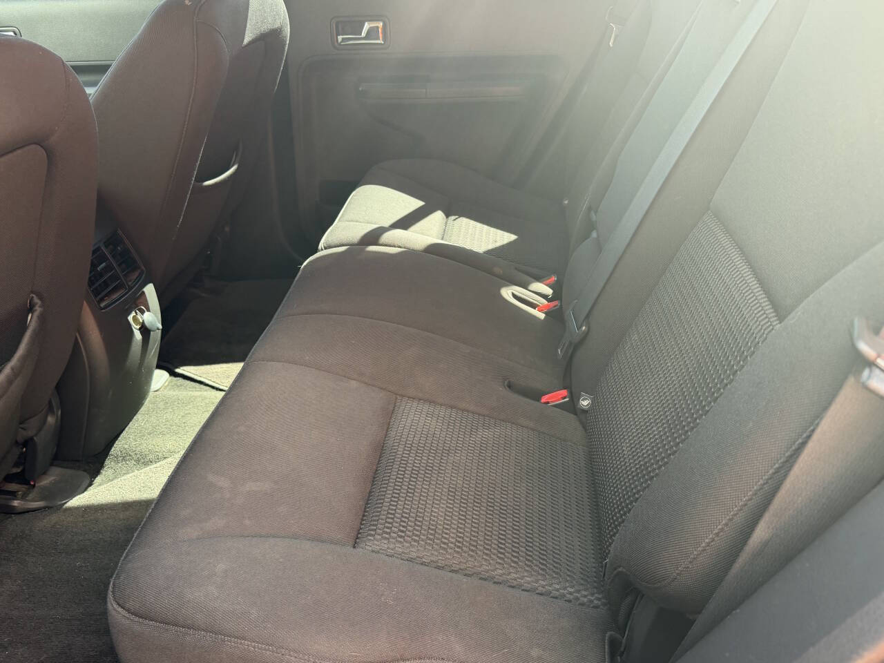 Red 2010 Ford Edge SE SE 4dr Crossover 2