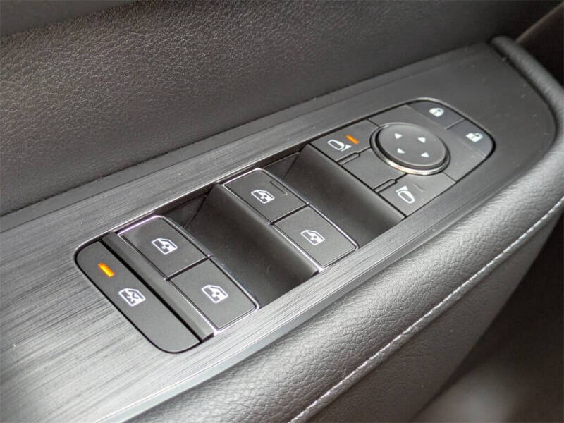 2025 Nissan Armada SV