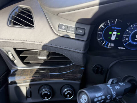 2020 Cadillac Escalade ESV Platinum