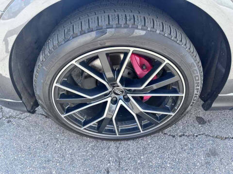 2019 Audi Q8 quattro Premium Plus 55 TFSI