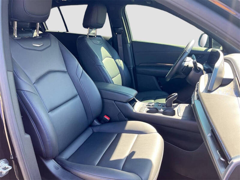 2024 Cadillac XT4 Sport