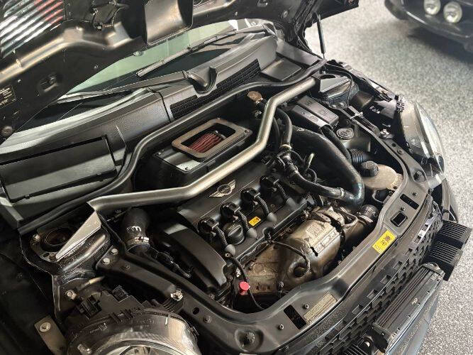 2012 MINI JCW