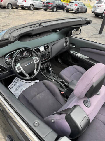 2013 Chrysler 200 Touring