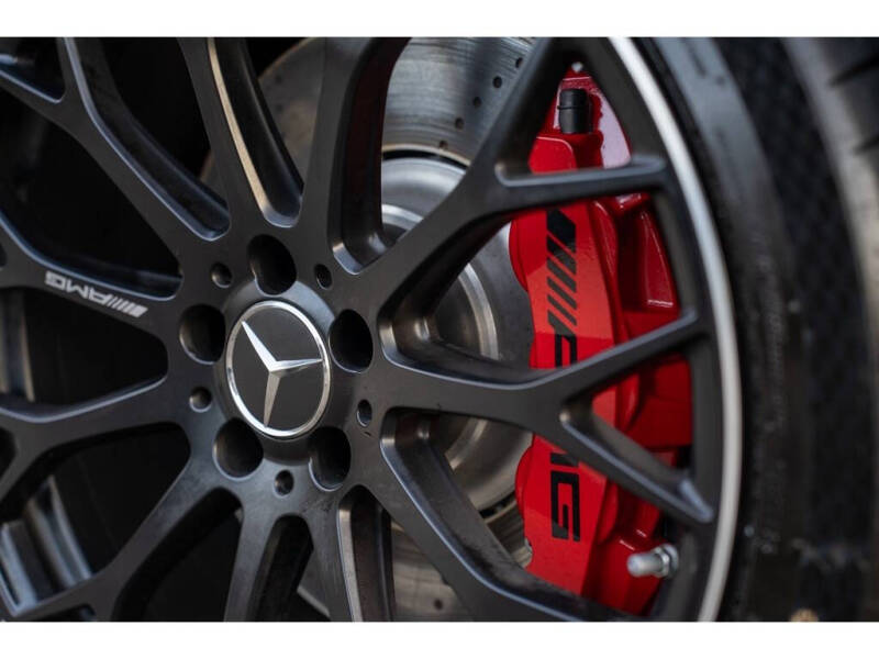 2024 Mercedes-Benz C-Class AMG C 63 S E Performance