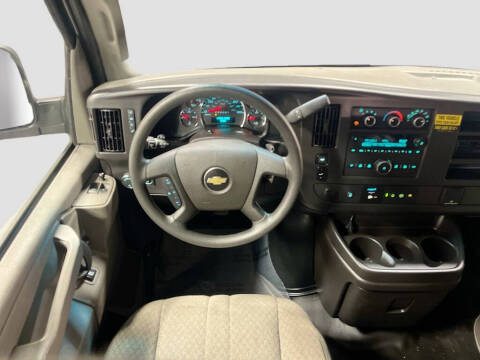 2024 Chevrolet Express 2500